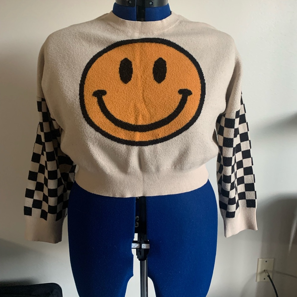 Smiley Face Crew Neck Sweater - Cream and Black